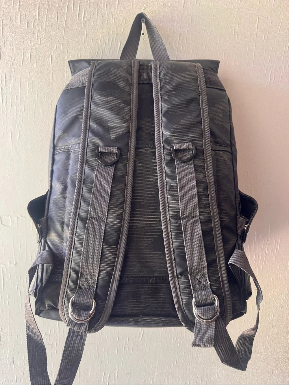 Duchamp Men's Camo Roll-Top Backpack - Black/Gray